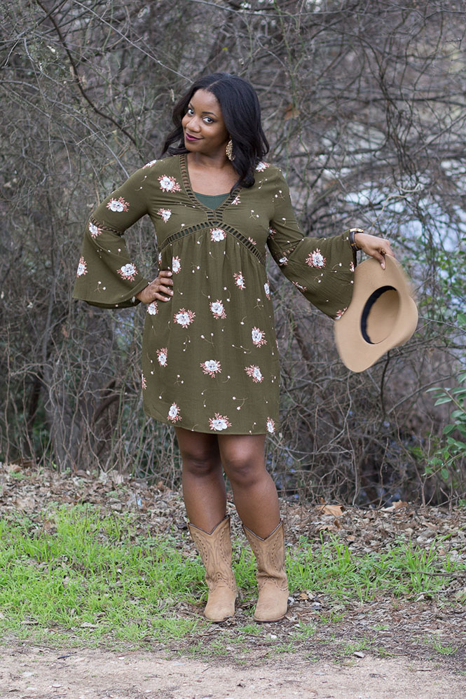 floral-bell-sleeve-dress-cowboy-boots-4