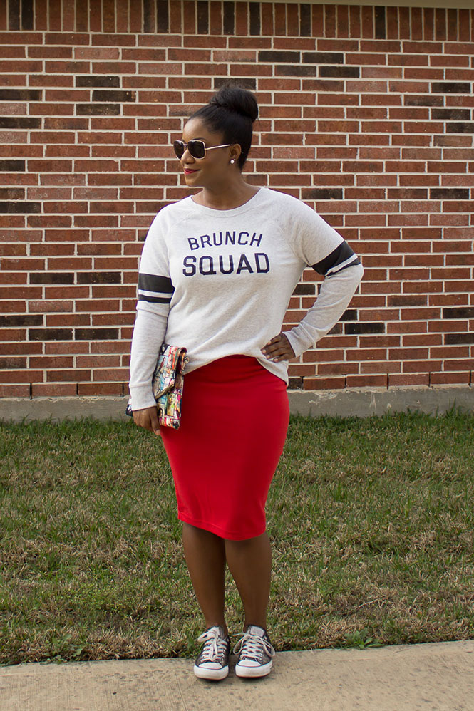 sweatshirt-pencil-skirt-chuck-taylors-5