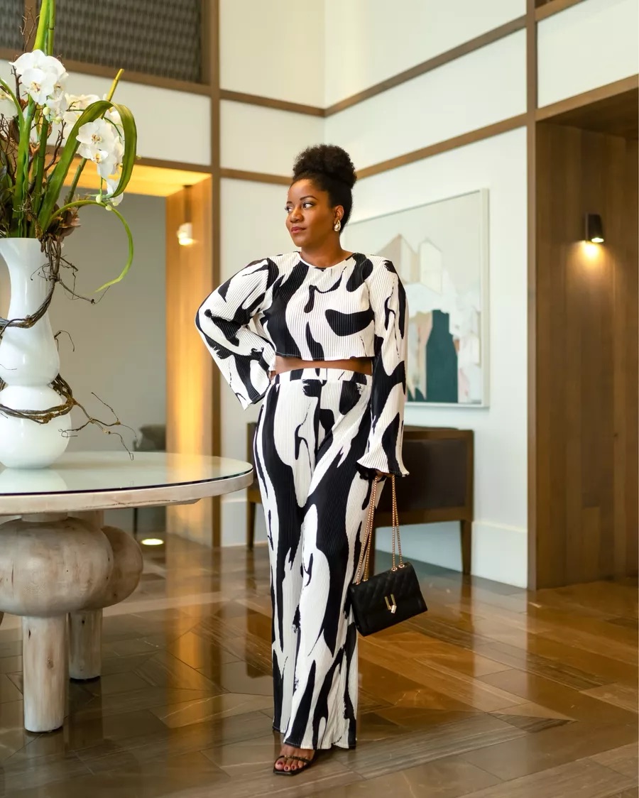 black and white plisse set with long sleeves